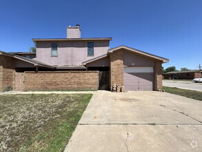 Building Photo - Beautiful Two Story Duplex in West Lubbock