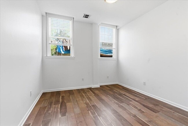 Building Photo - 235 Ogden Ave.