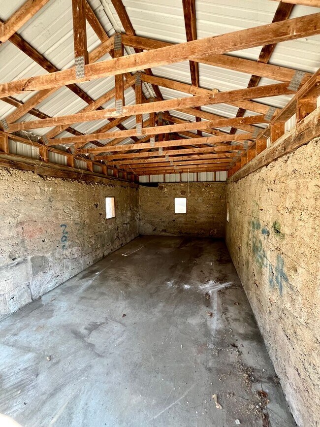 Building Photo - 82 Koppelmann Ln