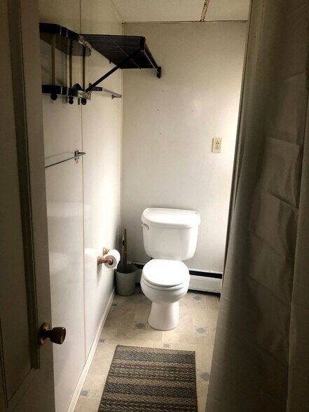 Building Photo - 7 Seminary Ave