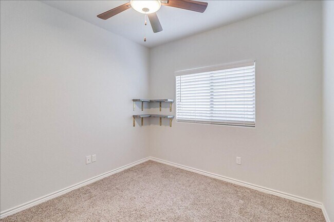 Building Photo - 8010 Calma St