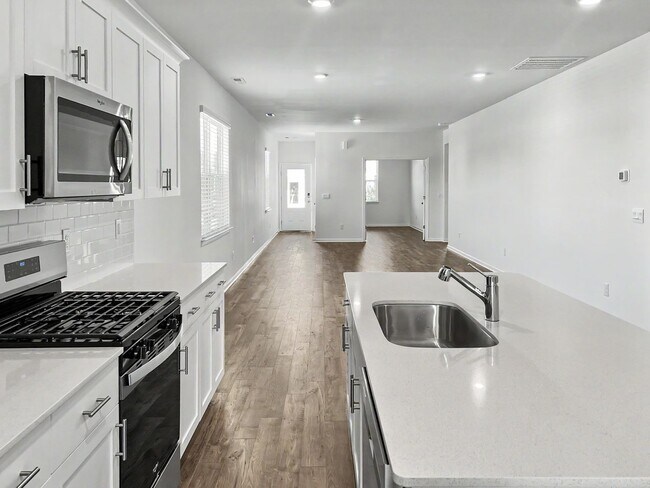 Building Photo - Brand New in Knightdale!
