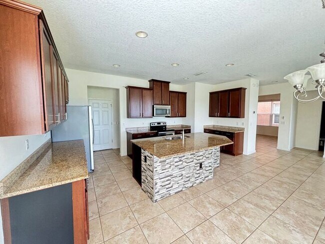 Building Photo - 10126 Celtic Ash Dr