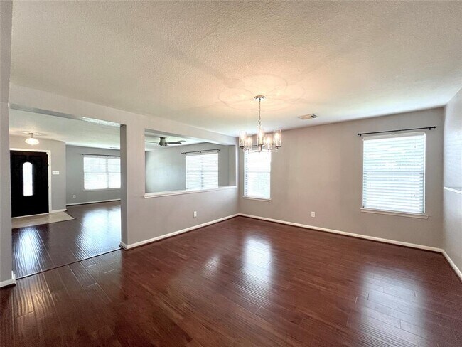 Building Photo - 21235 Bending Green Way