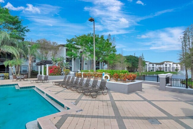 Building Photo - Remodeled and Upgraded -2nd Floor - 1 Bed 1 Bath Condo For Lease