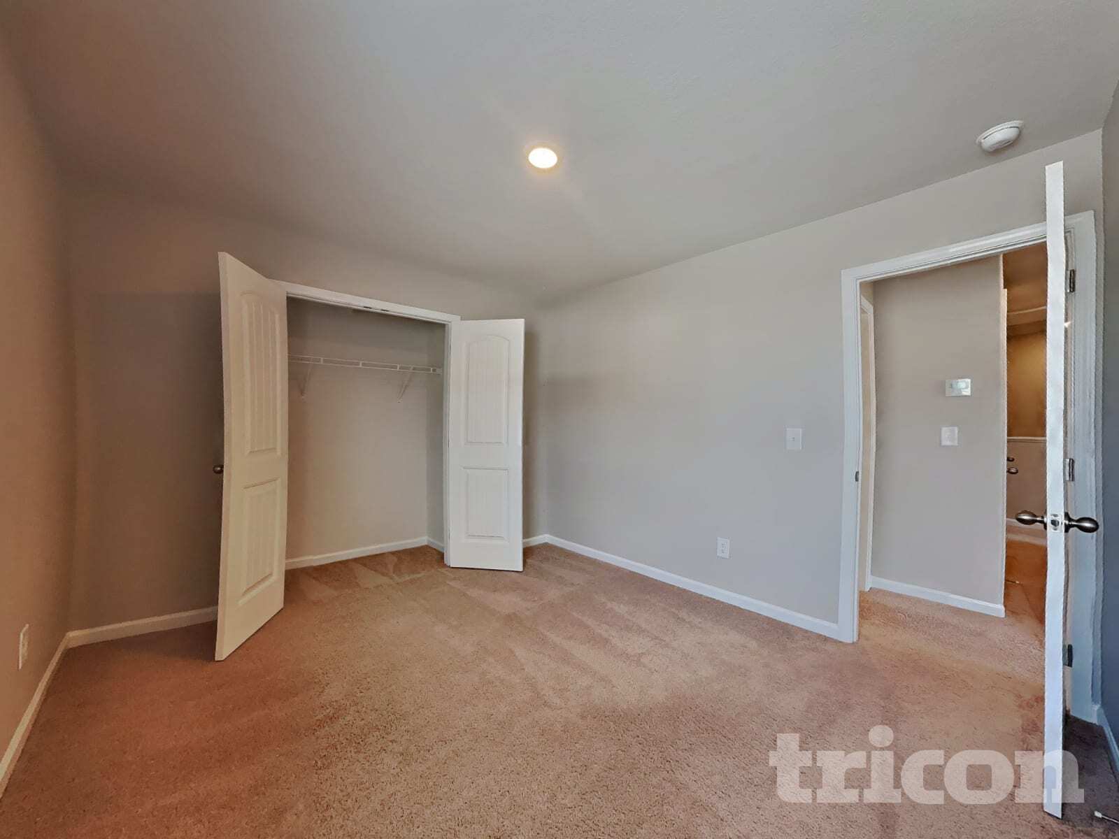 Building Photo - 14 Ivy Bank Dr