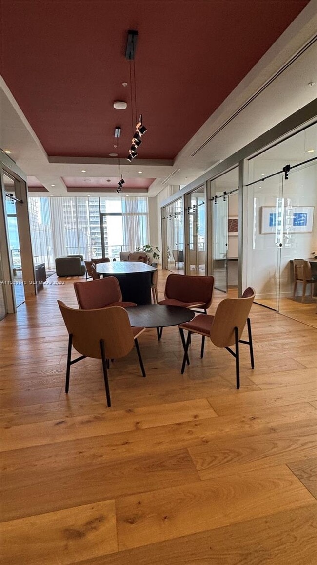 Building Photo - 11 NE 6th St