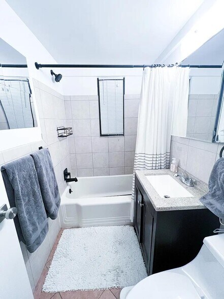 Building Photo - 2141 I St NW