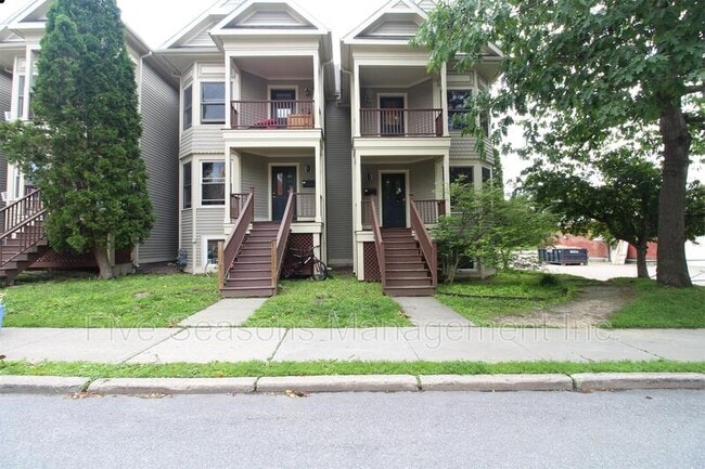 Primary Photo - 62-68 Orchard Terrace - 68