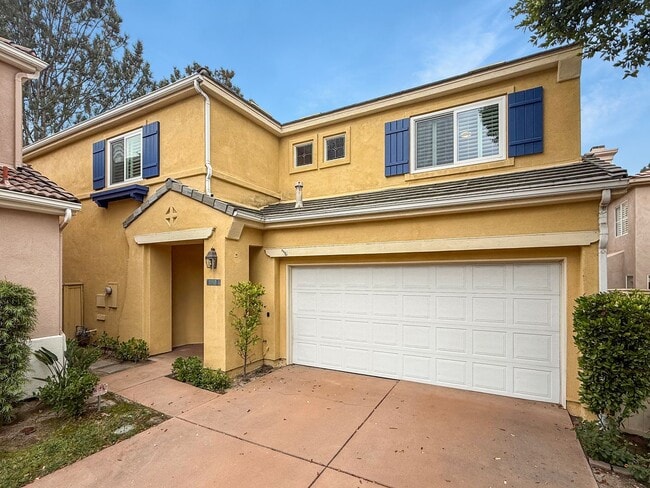 Primary Photo - Great 3B/2.5BA House in Gated Community in...