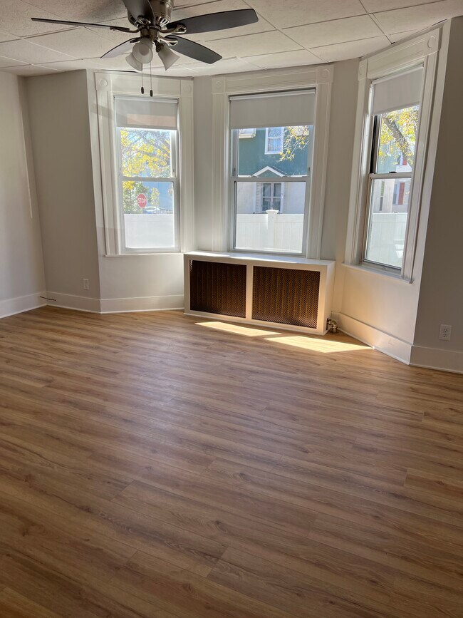 bright sunny living room - 60 Ocean Ave