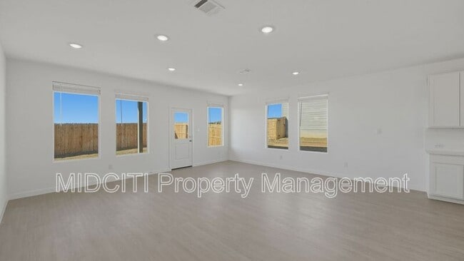 Building Photo - 1926 Wood Warbler