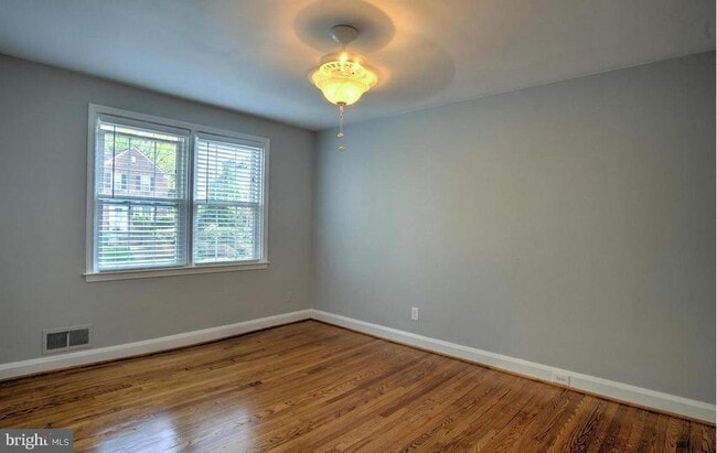 Building Photo - 360 Old Trail