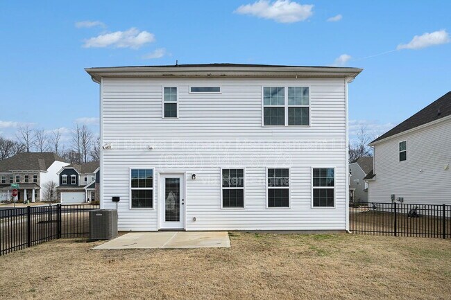 Building Photo - 435 Kennerly Center Dr