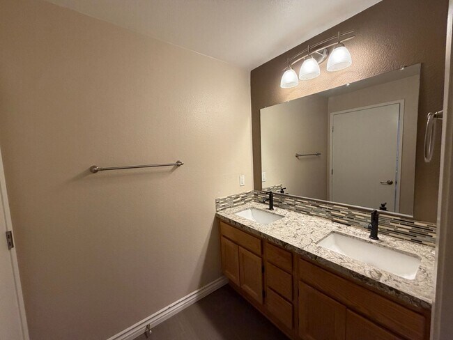 Building Photo - Spacious 3-Bedroom Chula Vista Home with Garage, Two Patios, Pool and Fitness Center
