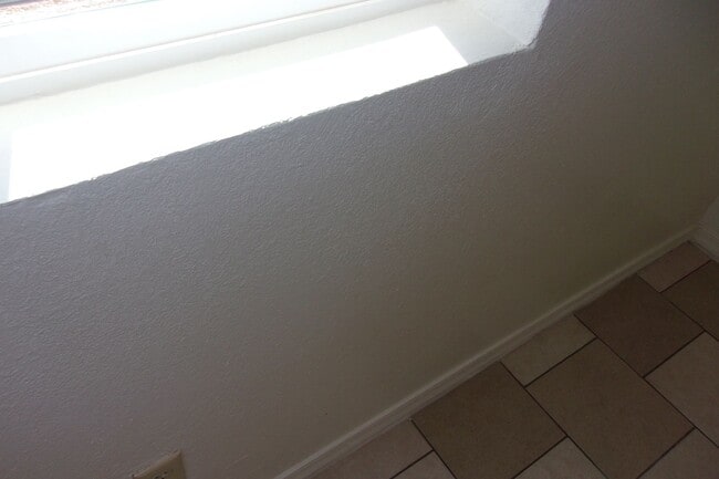 Building Photo - Great views on one acre.