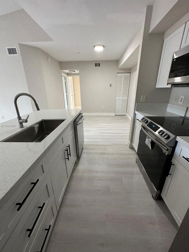 Building Photo - 2120 W Preserve Way