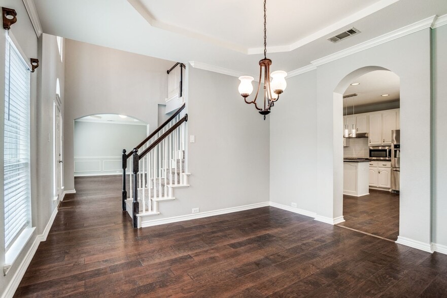 Building Photo - 10640 Line Berry Ln