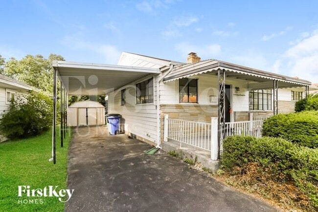 Building Photo - 2721 Bernadette Road