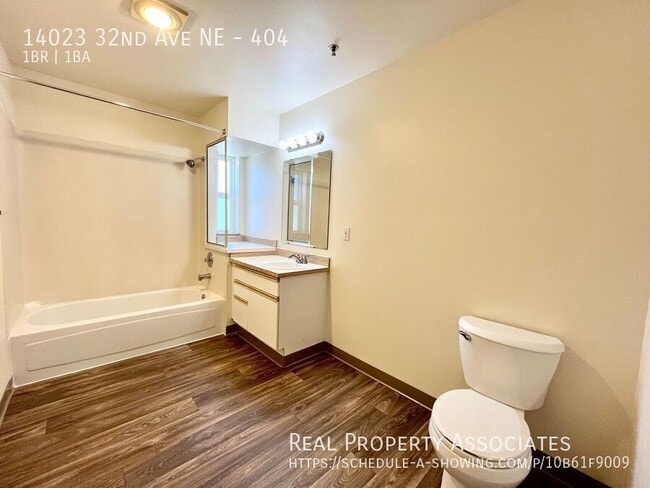 Building Photo - 14023 32nd Ave NE