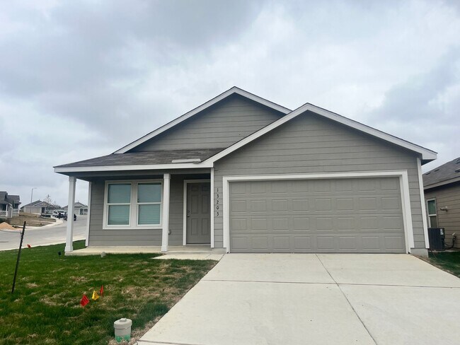 Primary Photo - Charming 3 Bedroom/2 Bath Home *St. Hedwig...
