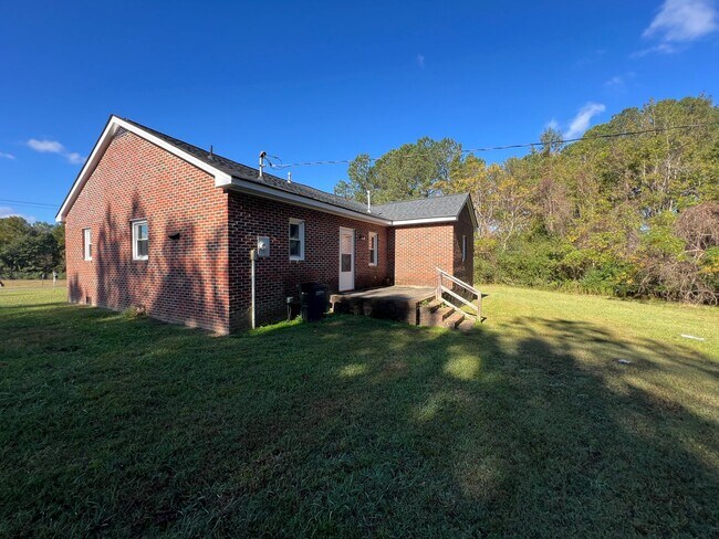 Building Photo - House for rent