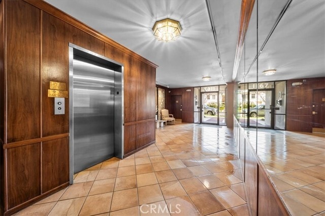 Building Photo - 1167 S Roxbury Dr