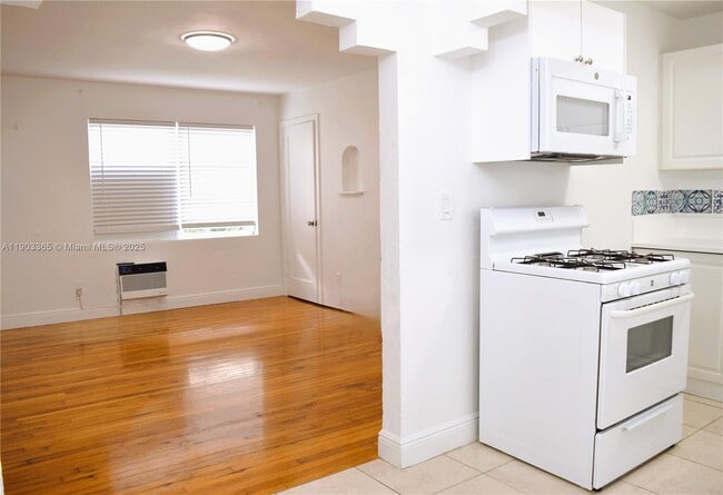 Building Photo - 23 Phoenetia Ave