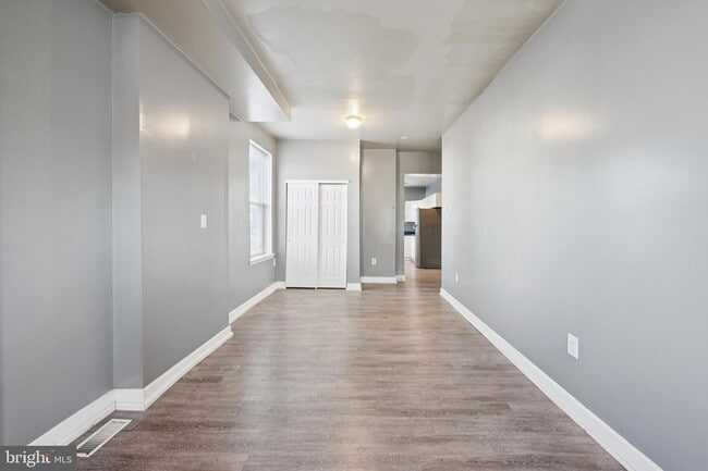 Building Photo - 138 N King St