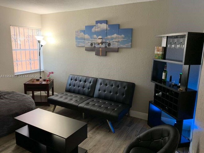 Building Photo - 3737 NW 20th St