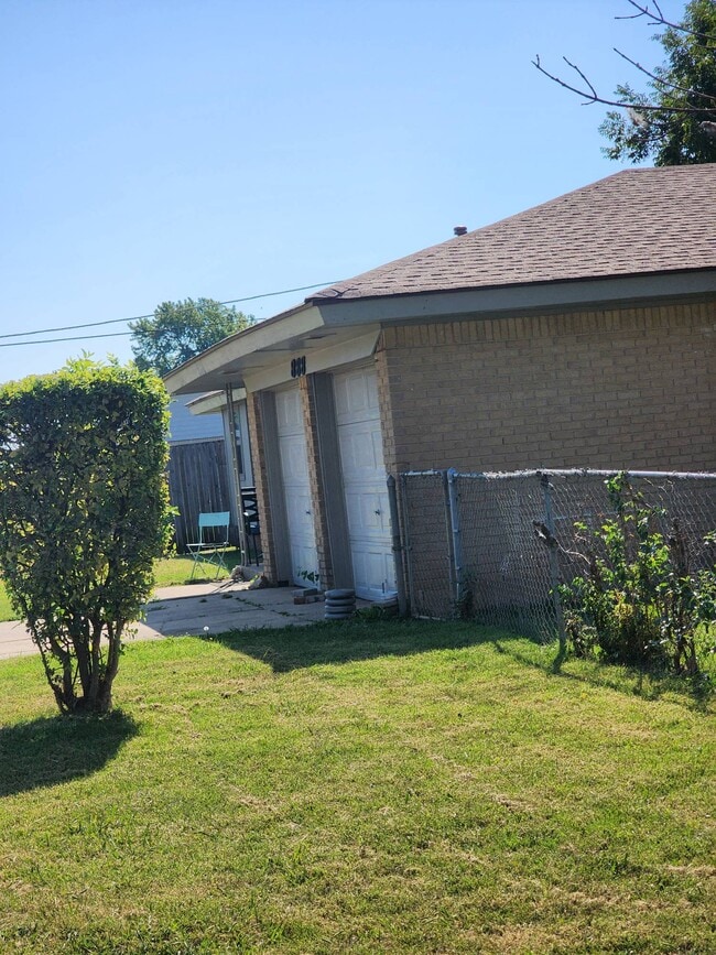 Building Photo - 888 NW 14th St