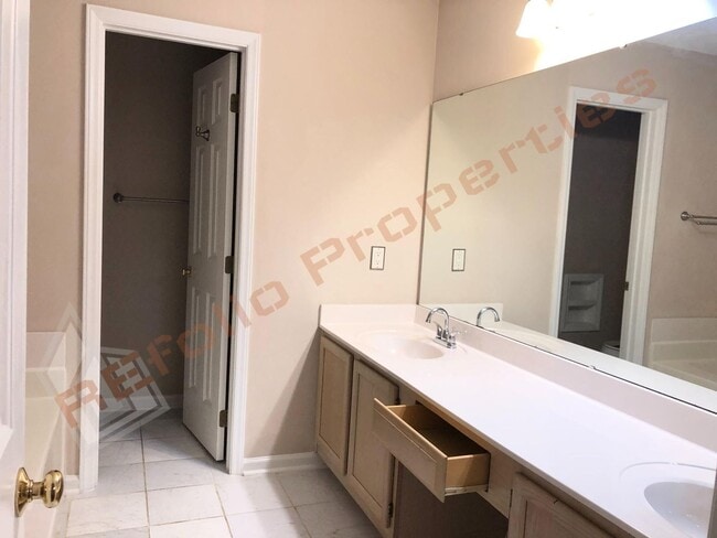 Building Photo - Elegant 4 Bedroom 2.5 Bath House w/ Primary Suite on 1st Floor + a Fenced-in Backyard @ Park Vill...