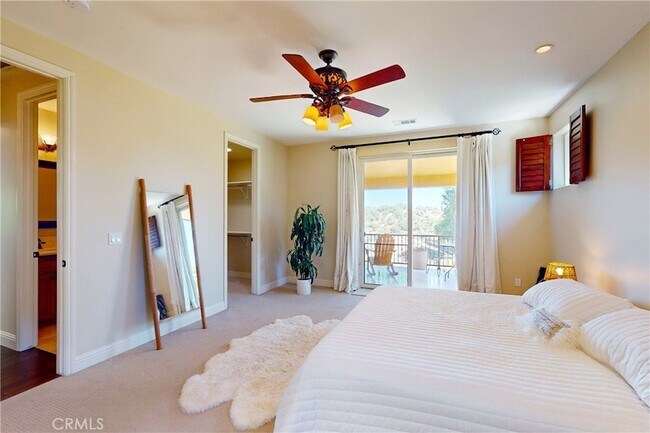 Building Photo - 5595 Tanbark Ct