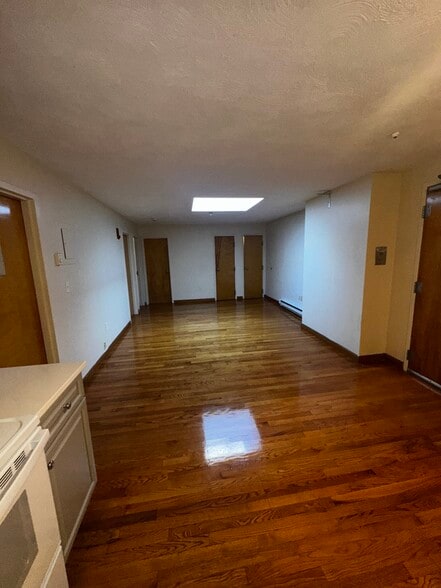 Building Photo - 1110 Commonwealth Ave