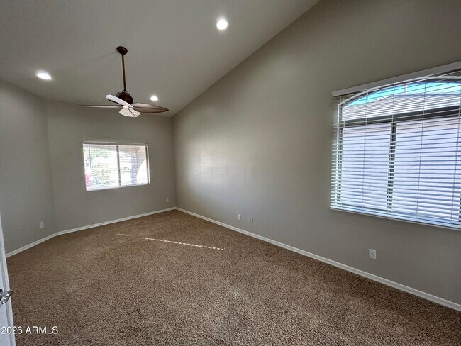 Building Photo - 5411 W Rowel Rd