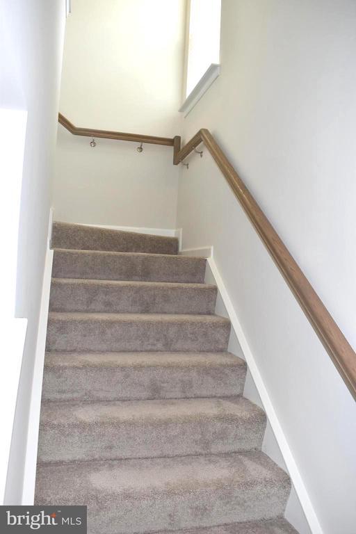 Building Photo - 216 Swan Fld Ave