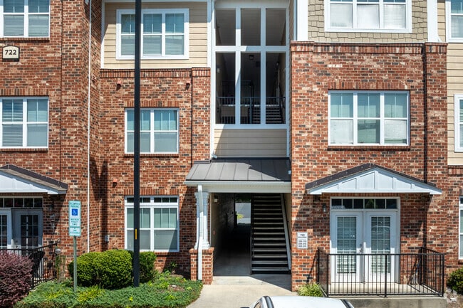Building Photo - Sunset Place Apartments