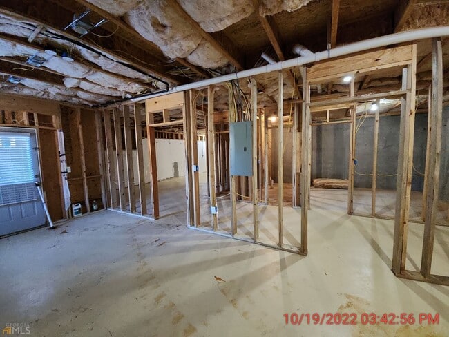 Building Photo - 336 Hitt Trce