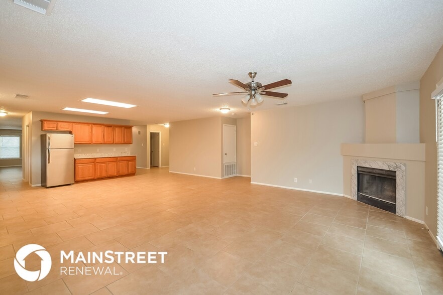 Building Photo - 9854 Raven Field Dr