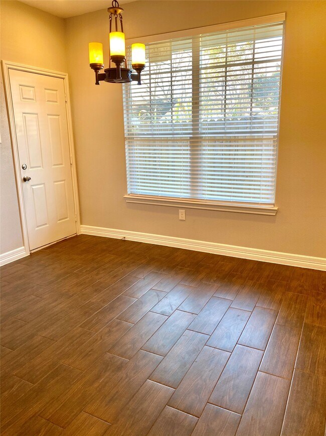 Building Photo - 8246 Lanham Ln