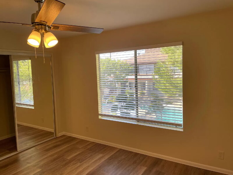 Building Photo - 2977 Mendoza Dr