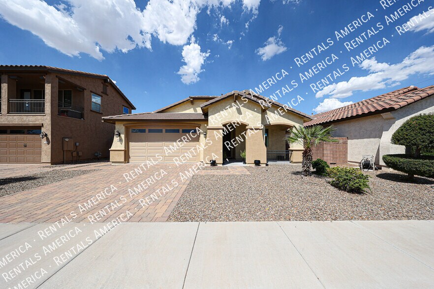 Primary Photo - 276 E Coconino Dr