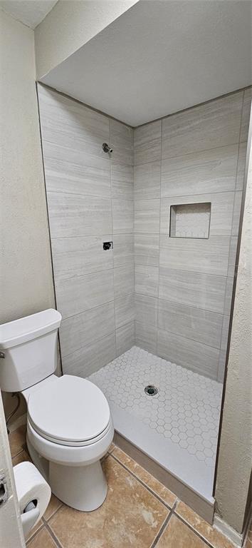 Building Photo - 2842 Indianwood Dr