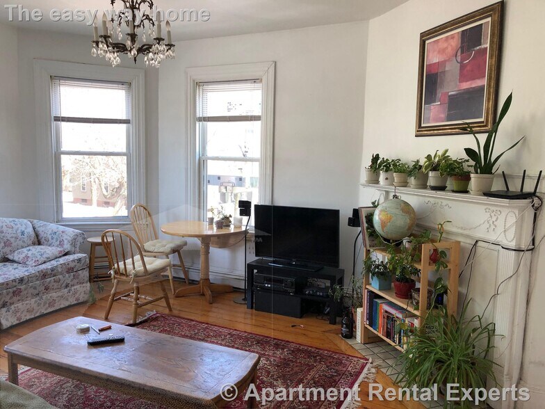 Building Photo - 268 Broadway