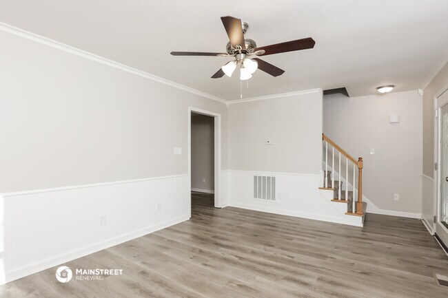 Building Photo - 90 Cedarhurst Ln