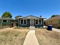 Building Photo - Charming 2 Bed/1 Bath N Bakersfield Home w...