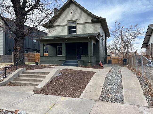 Building Photo - 2143 S Acoma St