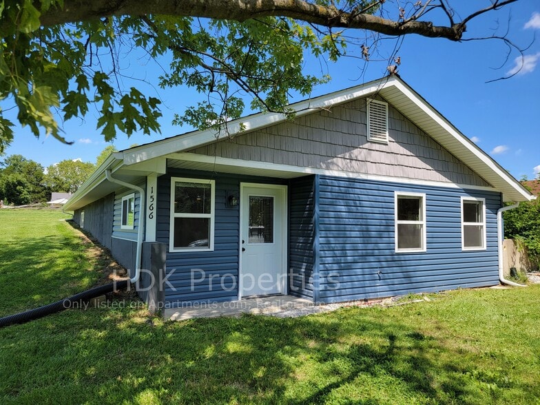 Front door - 1566 Sugar Grove Rd