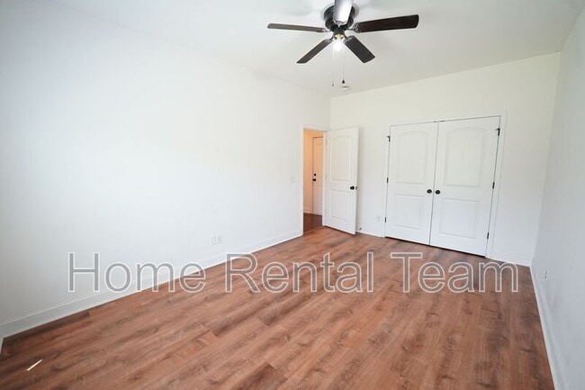 Building Photo - 75 Sailmaker Ln