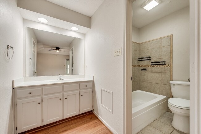 Building Photo - 1817 Crooked Ln